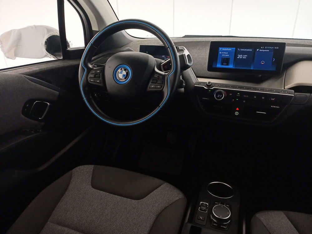 BMW i3 usata a Bari (9)