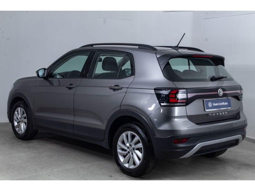 Volkswagen T-Cross usata a Novara (4)