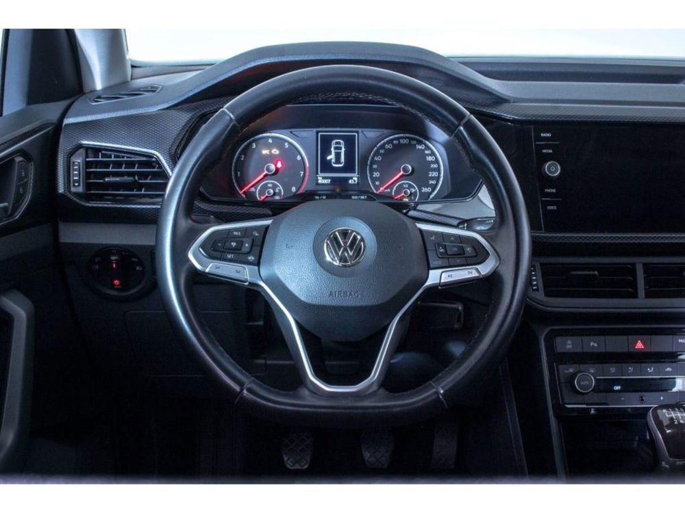 Volkswagen T-Cross usata a Novara (7)