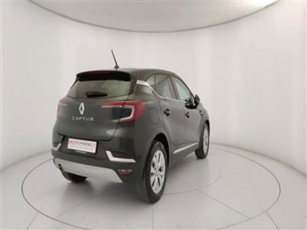 Renault Captur usata a Bari (7)