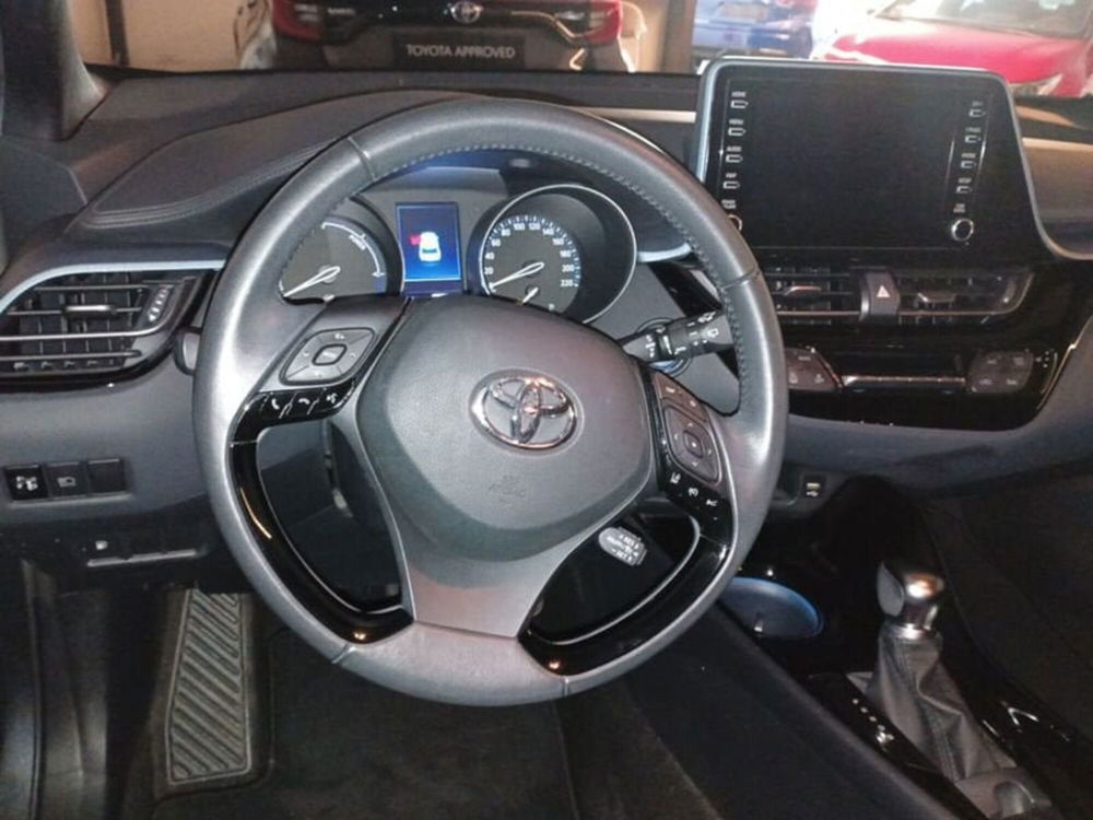 Toyota Toyota C-HR usata a Vicenza (13)