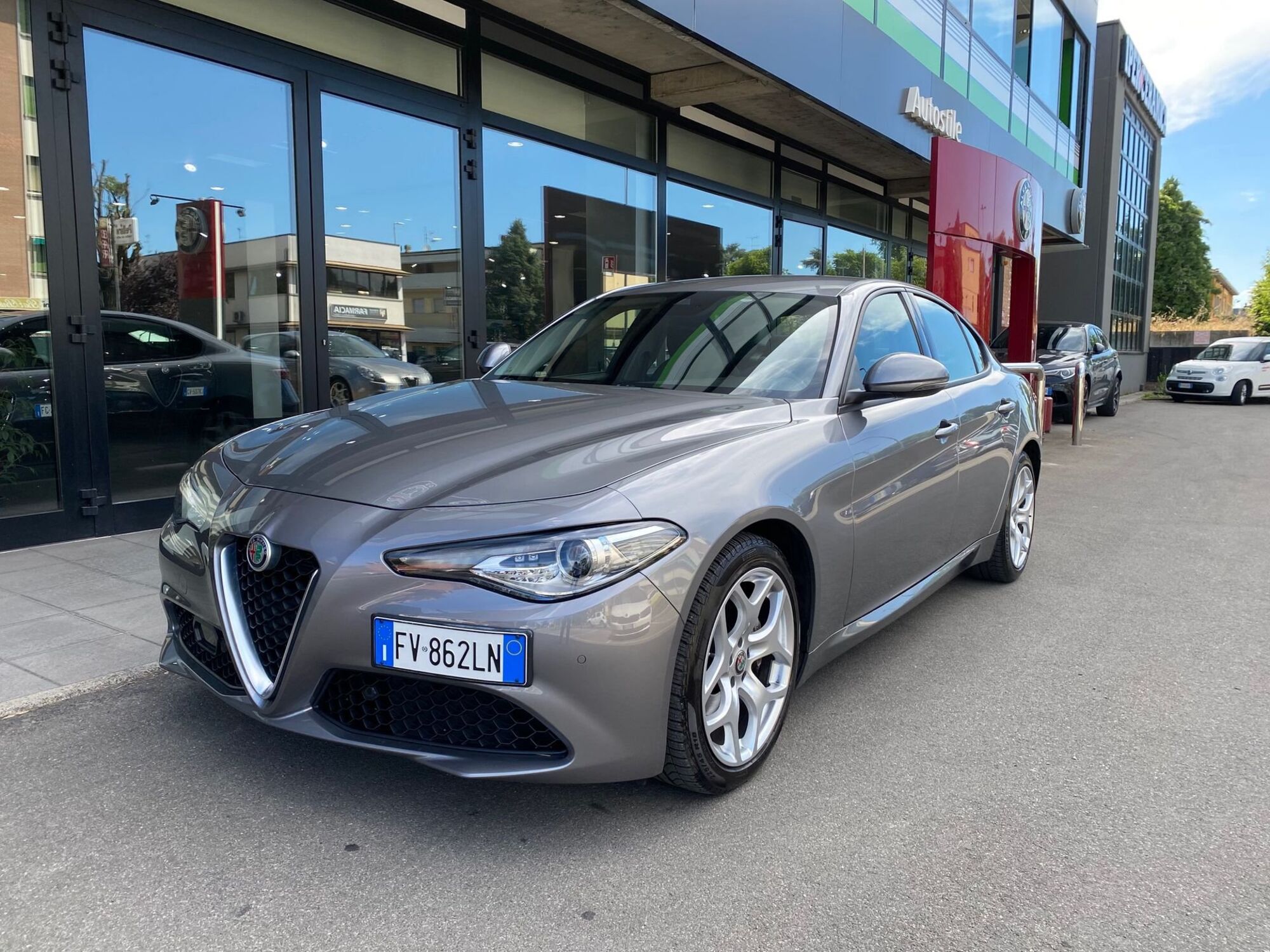 Alfa Romeo Giulia 2.0 Turbo 200 CV AT8 Executive  del 2019 usata a Reggio nell&#039;Emilia