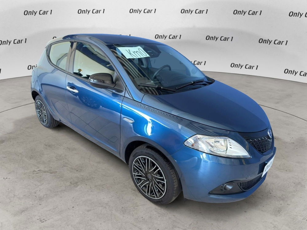 Lancia Ypsilon nuova a Ferrara