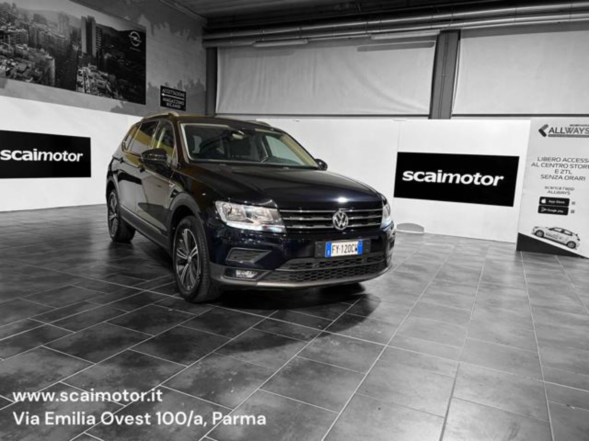 Volkswagen Tiguan Allspace 2.0 TDI SCR DSG Business BMT  del 2019 usata a Parma