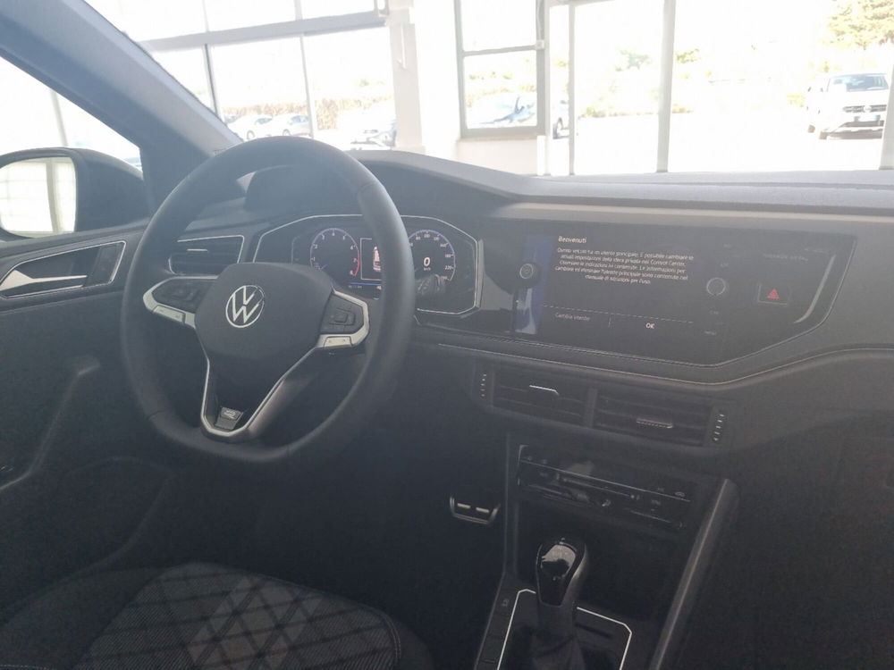 Volkswagen Taigo nuova a Potenza (12)