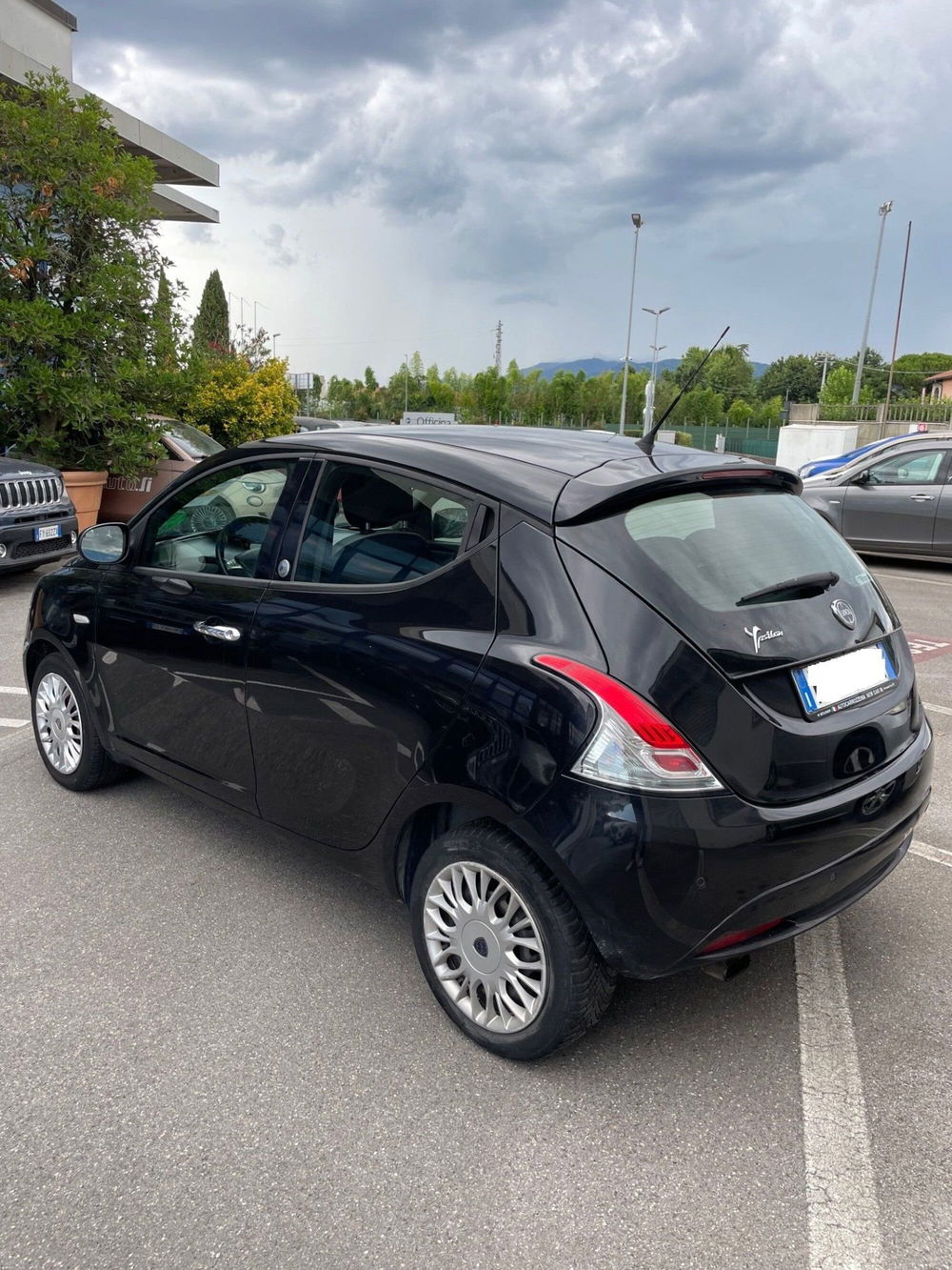 Lancia Ypsilon usata a Lucca (7)