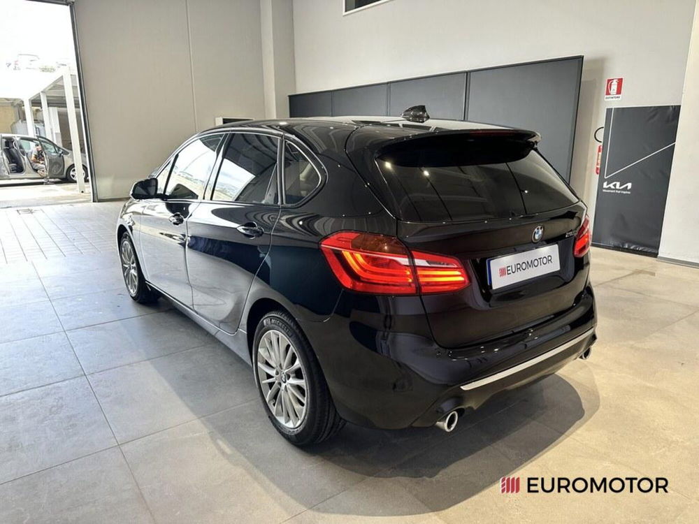 BMW Serie 2 Active Tourer usata a Bari (9)