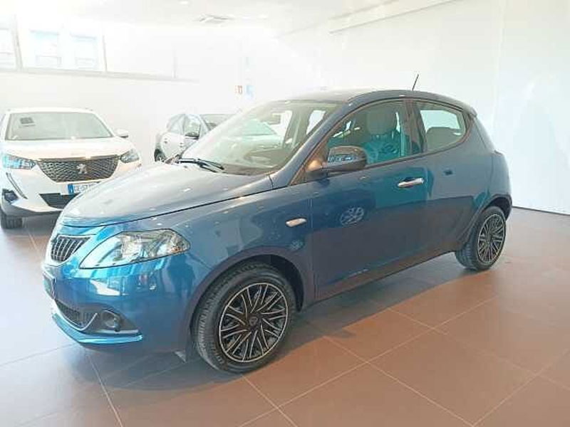 Lancia Ypsilon 1.0 FireFly 5 porte S&amp;S Hybrid Silver Plus del 2023 usata a Forli&#039;