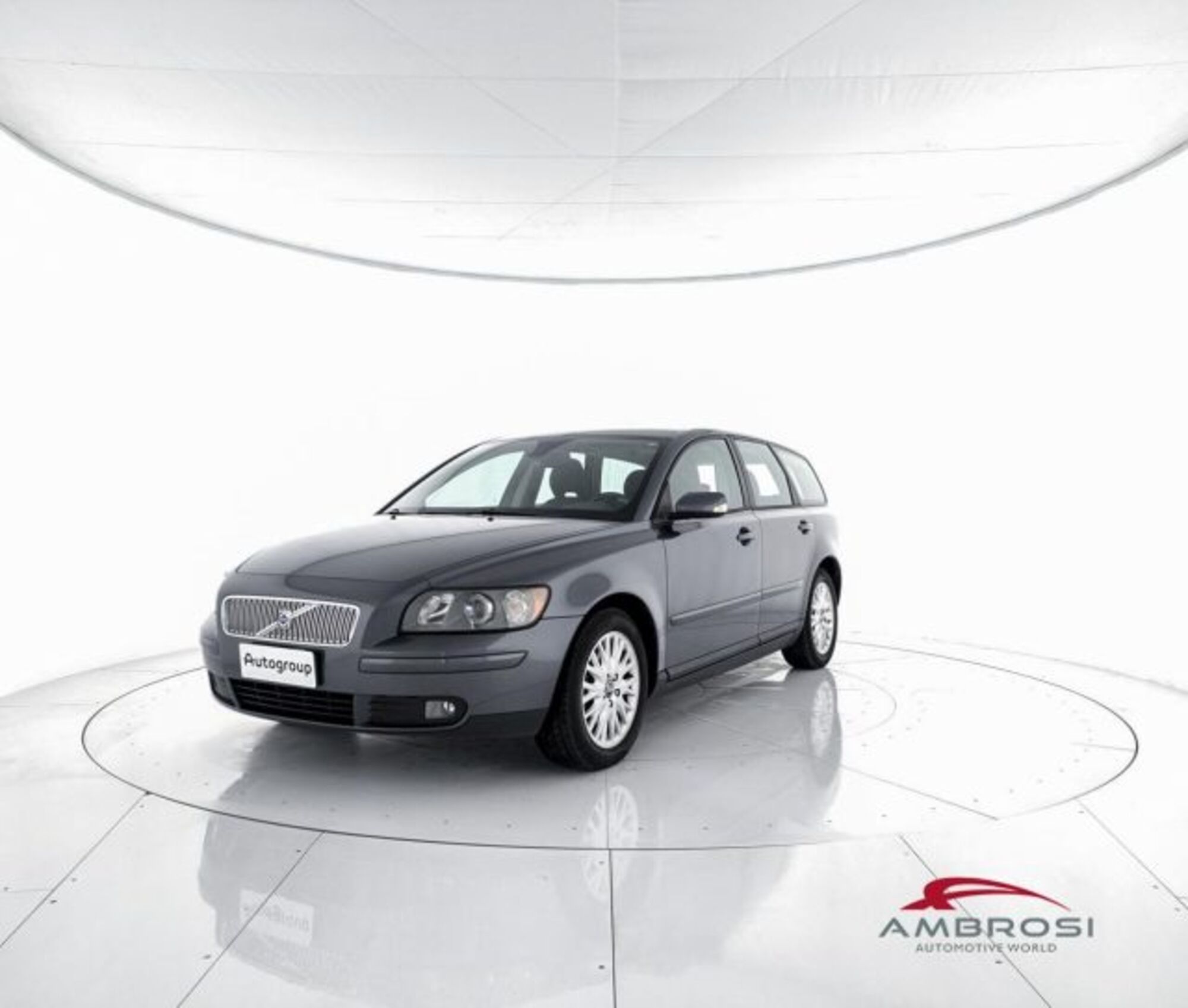 Volvo V50 2.0 D cat Kinetic  del 2005 usata a Corciano