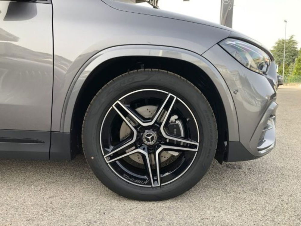 Mercedes-Benz GLA SUV nuova a Potenza (18)