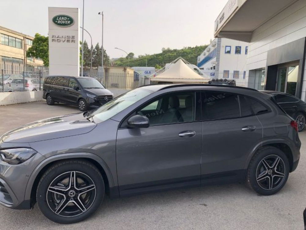 Mercedes-Benz GLA SUV nuova a Potenza (4)