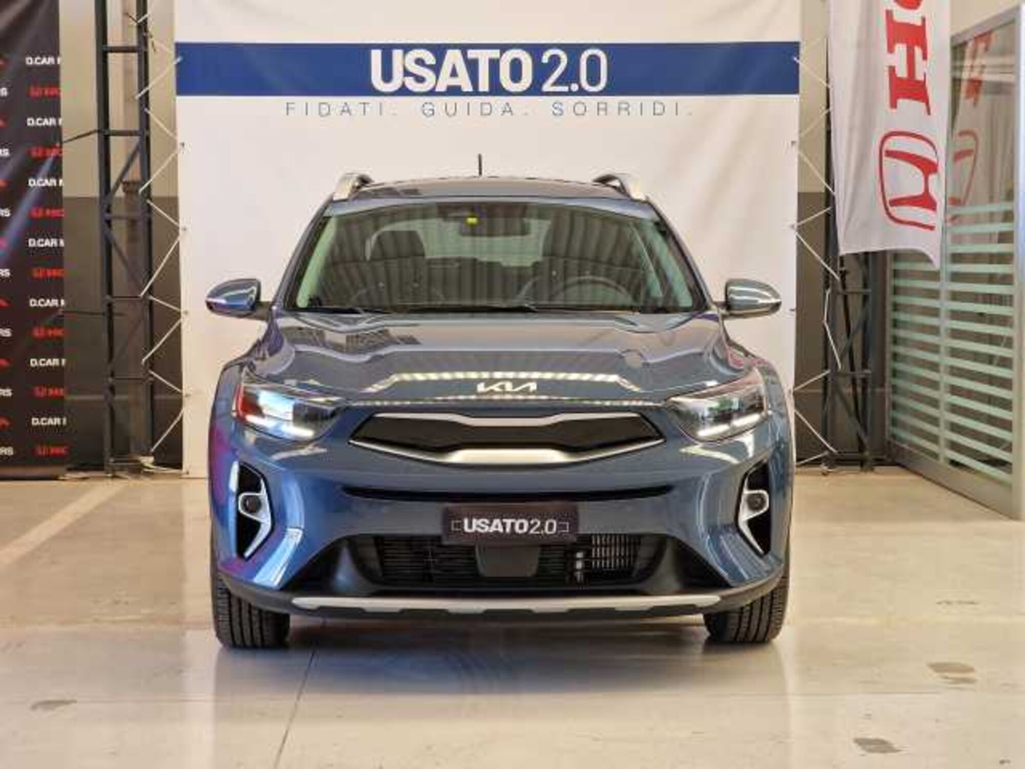 Kia Stonic 1.0 T-GDi 120 CV MHEV DCT Style  del 2024 usata a Casapulla