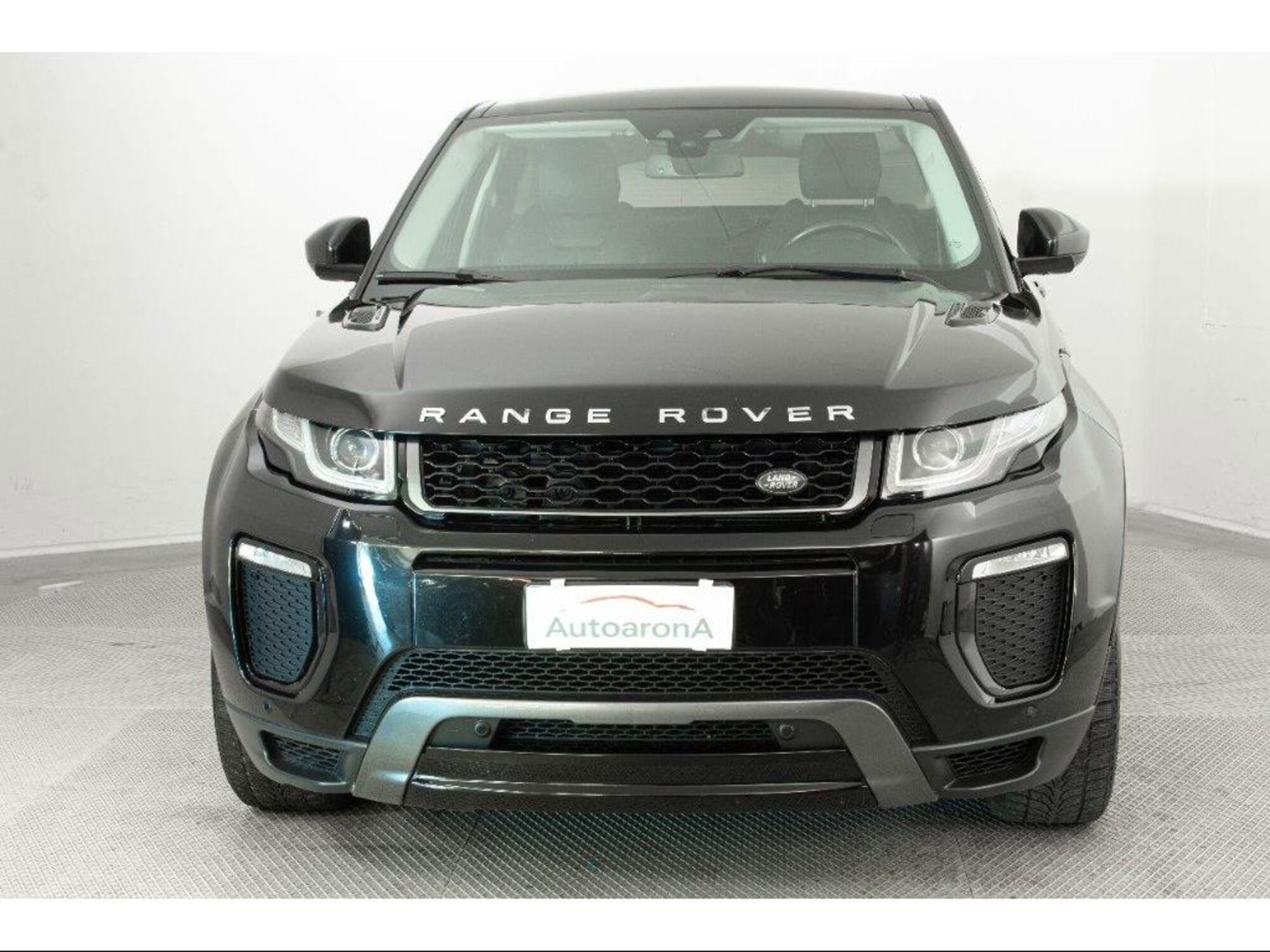 Land Rover Range Rover Evoque 2.0 TD4 180 CV 5p. Pure  del 2016 usata a Paruzzaro