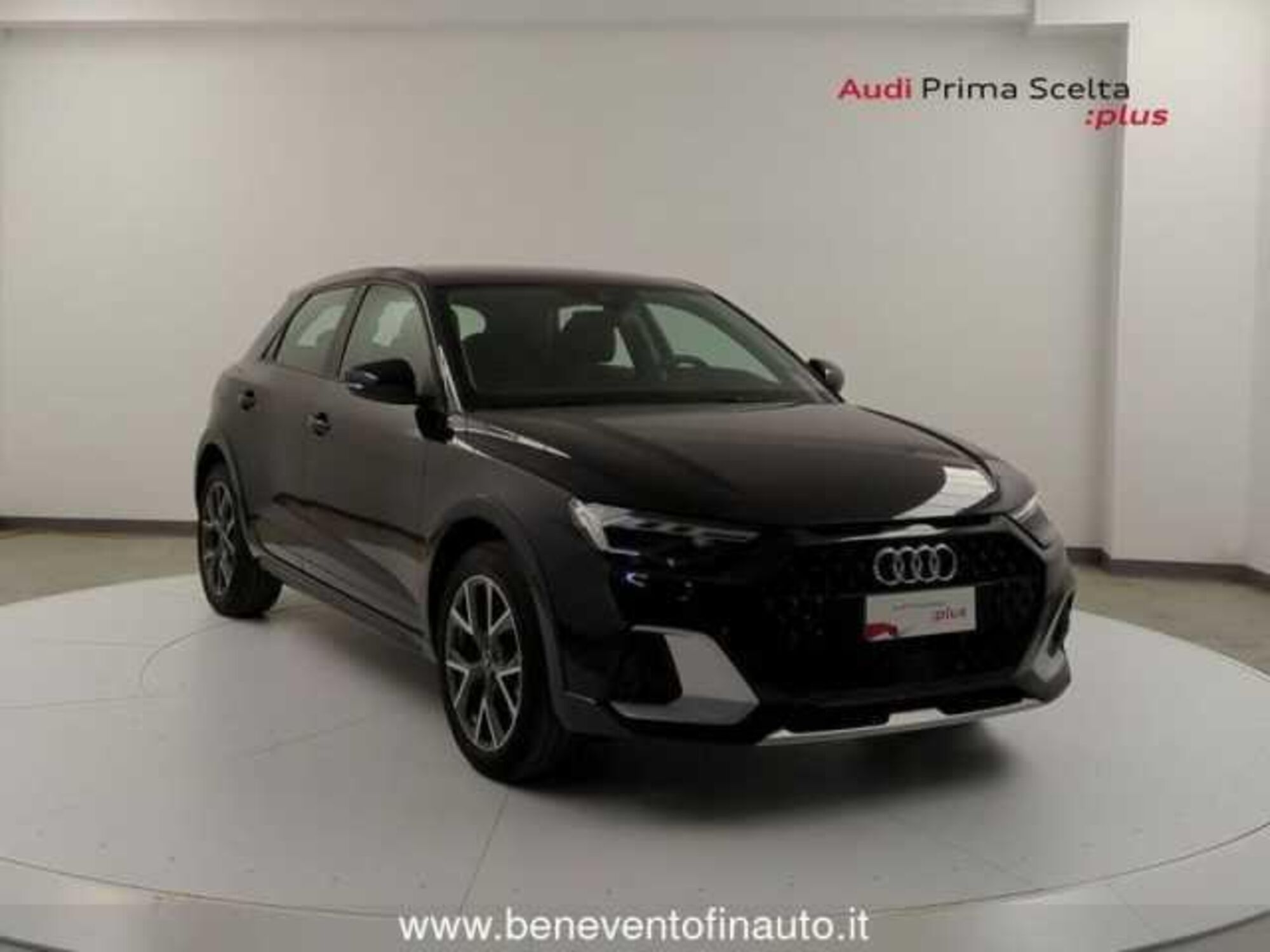 Audi A1 citycarver 30 TFSI  del 2021 usata a Pratola Serra