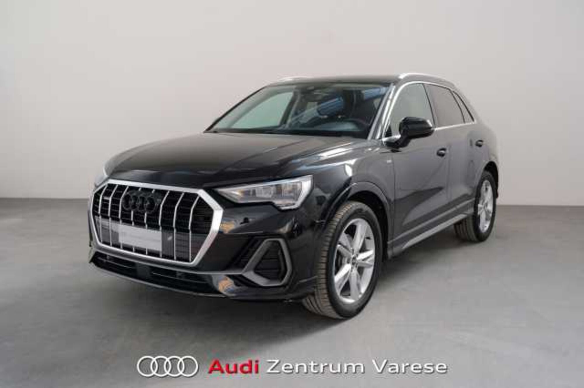 Audi Q3 35 TDI quattro S line edition  del 2021 usata a Varese