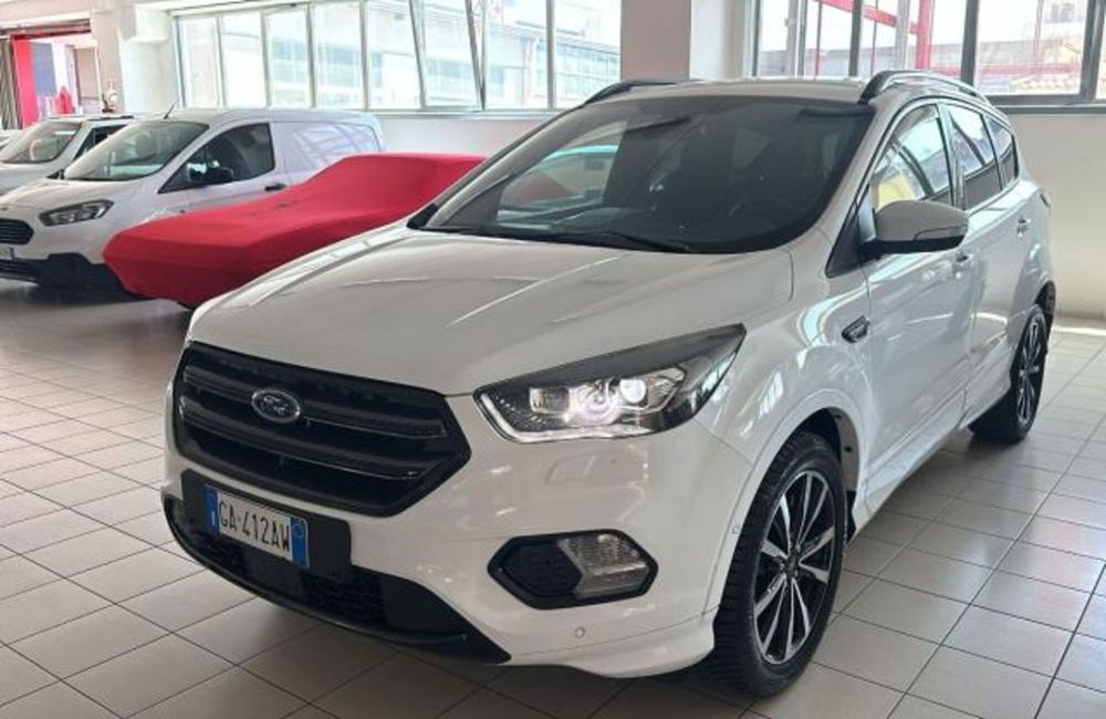 Ford Kuga usata a Napoli