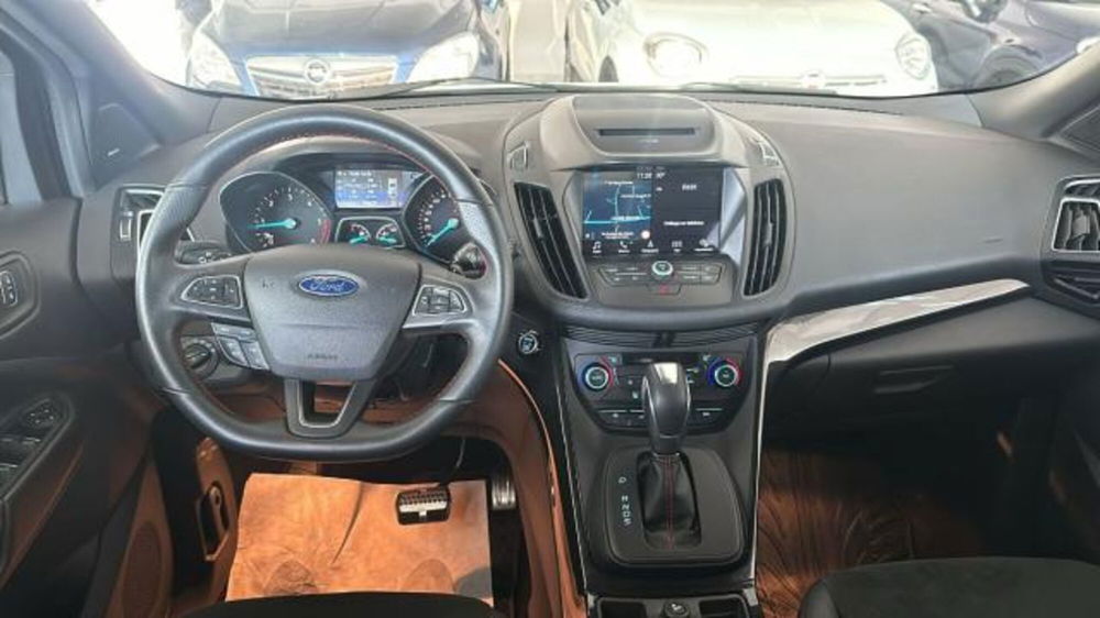 Ford Kuga usata a Napoli (7)