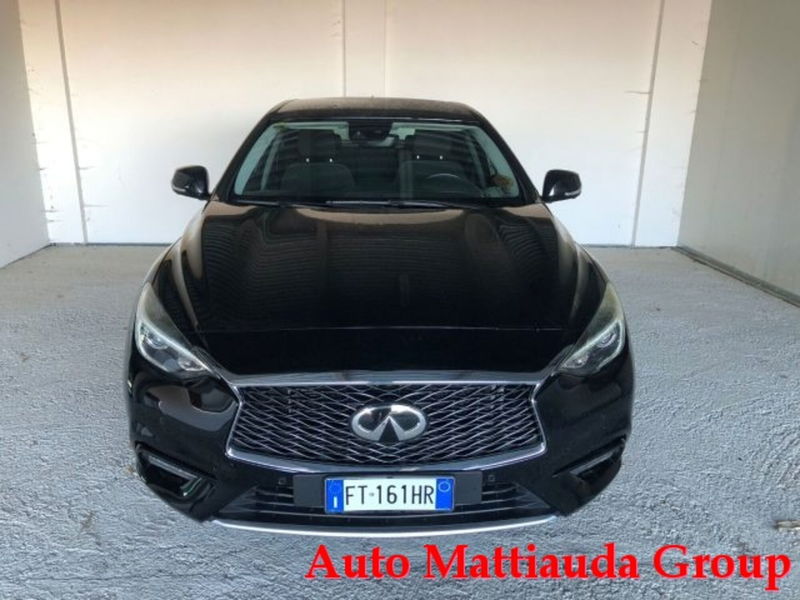 Infiniti Q30 1.5 diesel City Black Edition del 2016 usata a Cuneo