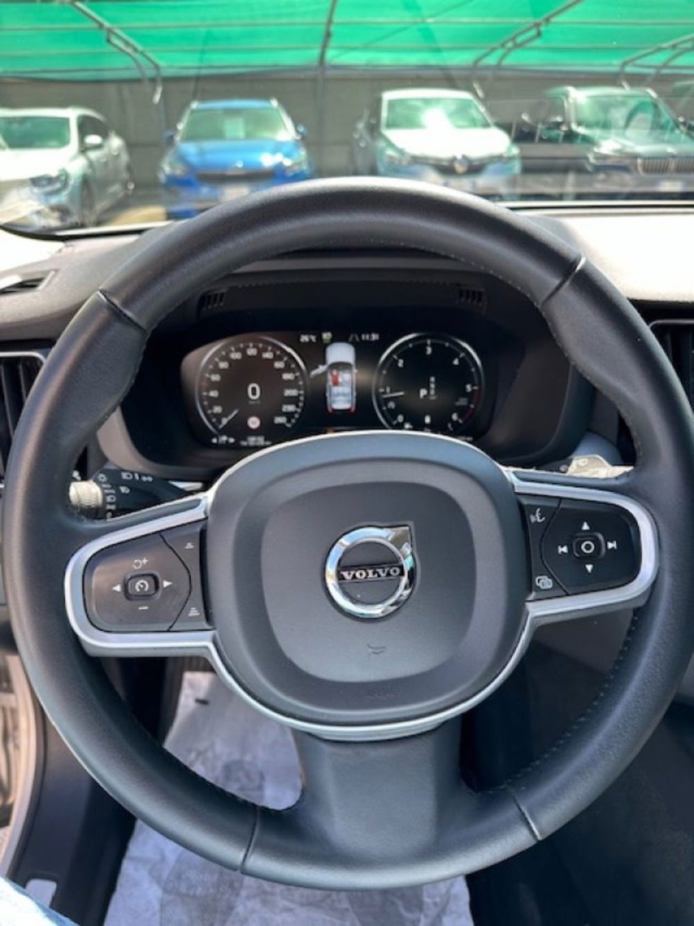 Volvo XC60 usata a Novara (4)