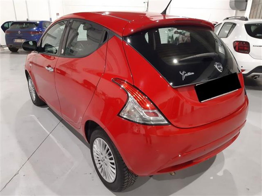 Lancia Ypsilon usata a Asti (3)