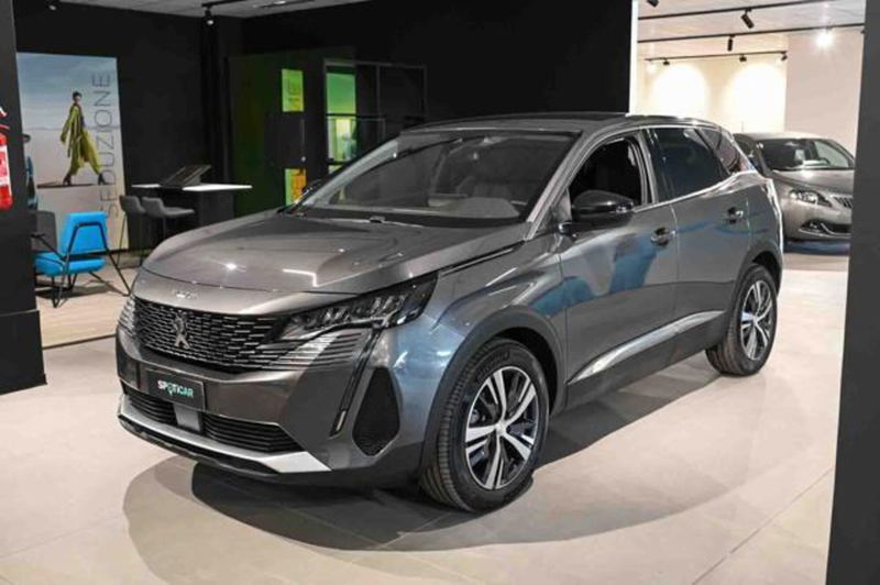 Peugeot 3008 PureTech Turbo 130 S&amp;S Allure Pack  del 2022 usata a Pianezza