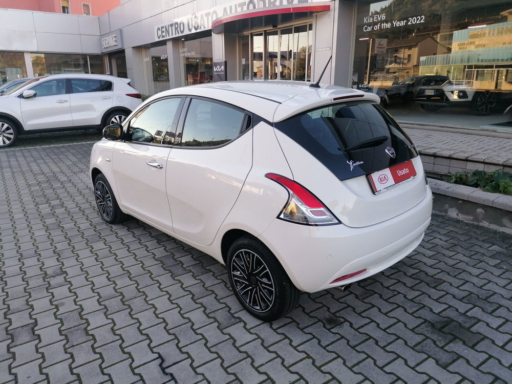 Lancia Ypsilon usata a Brescia (8)