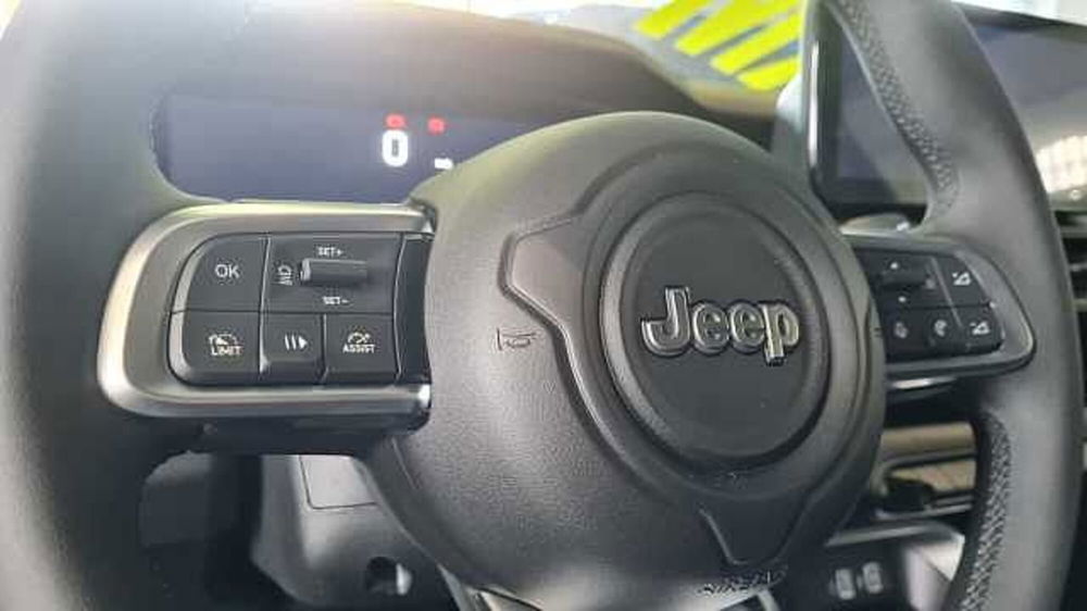 Jeep Avenger nuova a Milano (7)