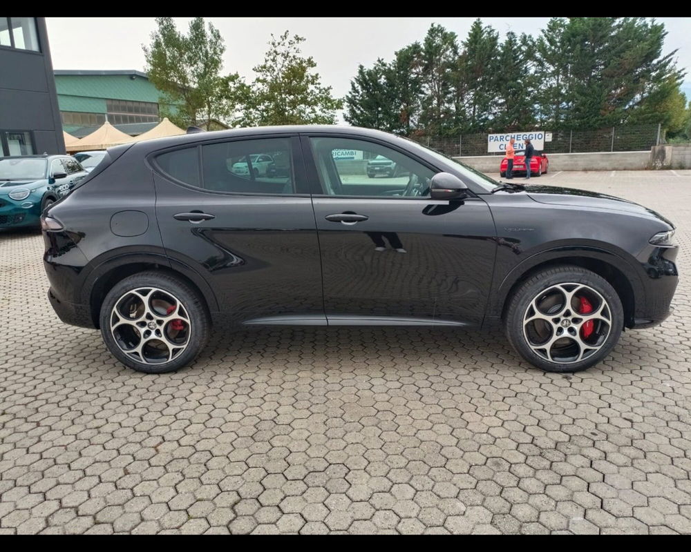 Alfa Romeo Tonale nuova a Lucca (8)