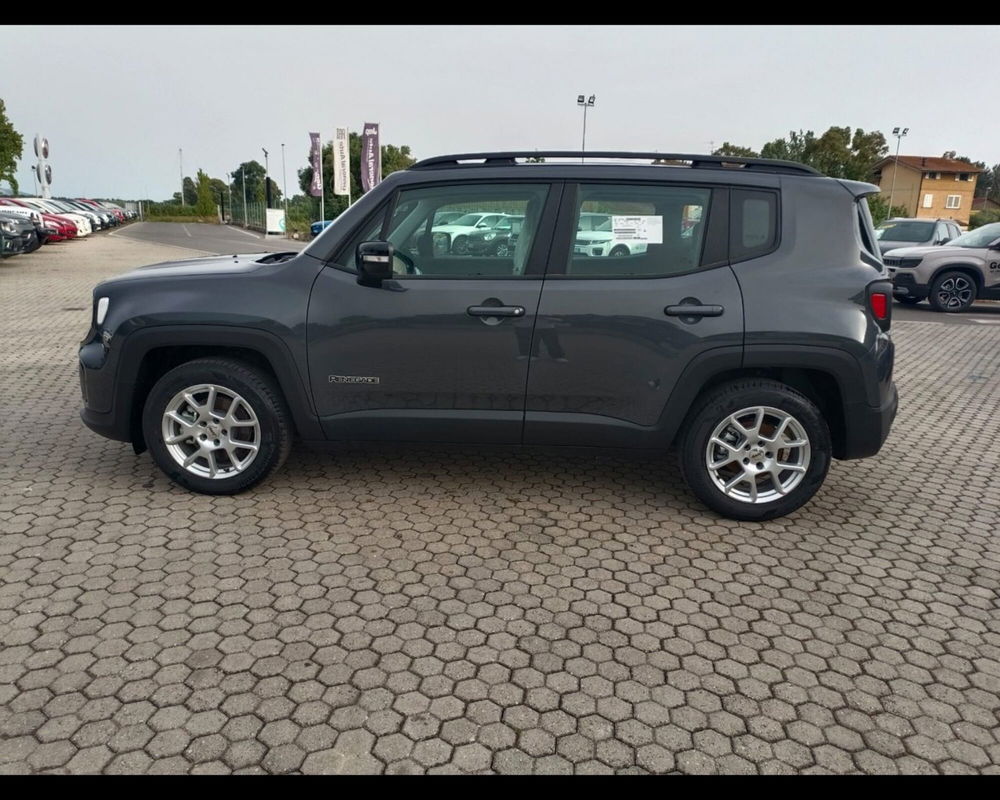 Jeep Renegade nuova a Lucca (4)