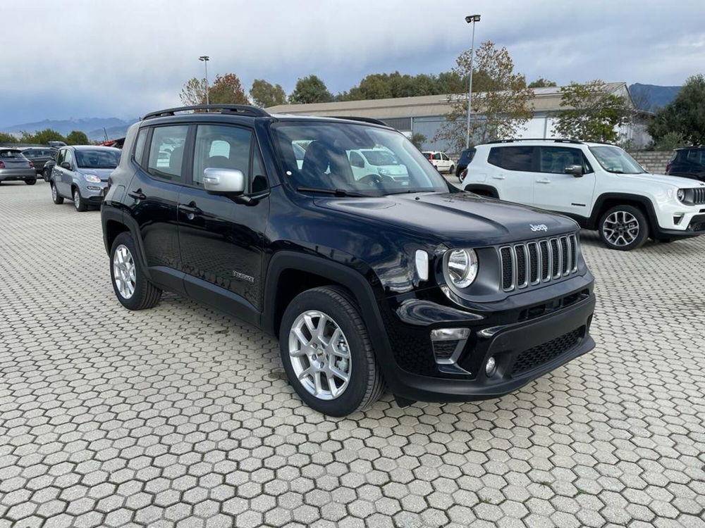 Jeep Renegade nuova a Lucca