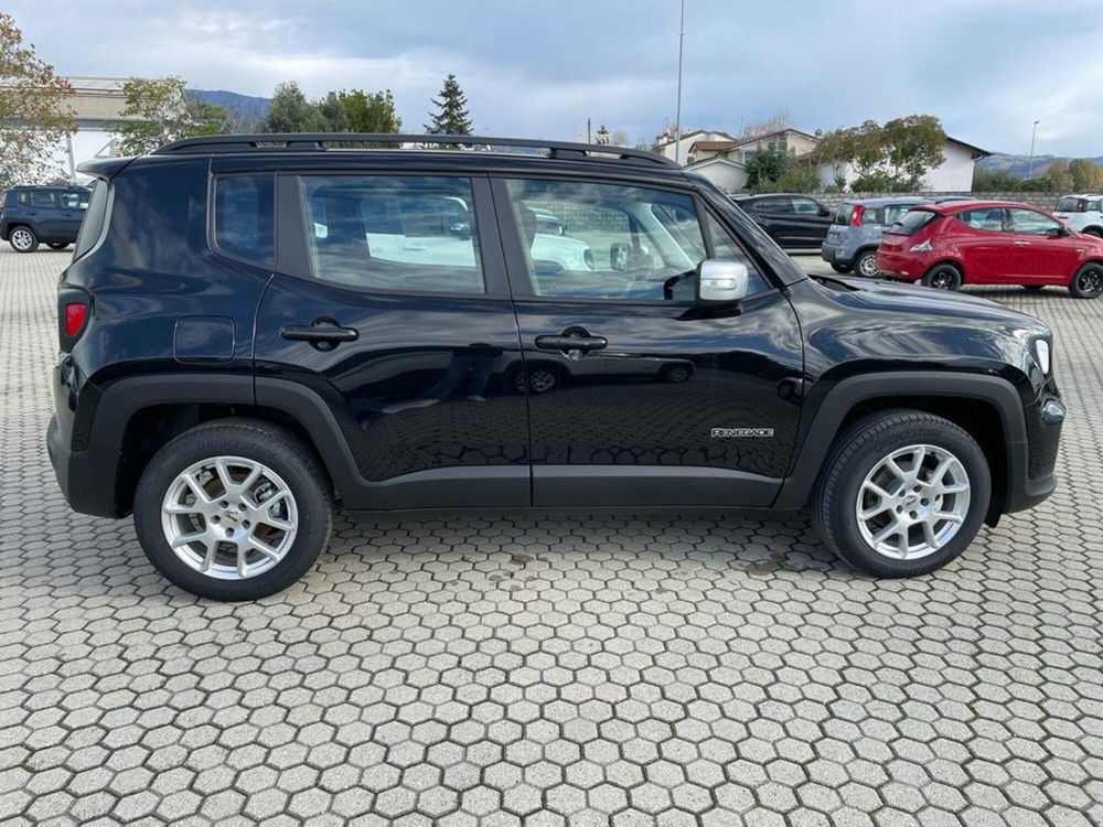 Jeep Renegade nuova a Lucca (8)