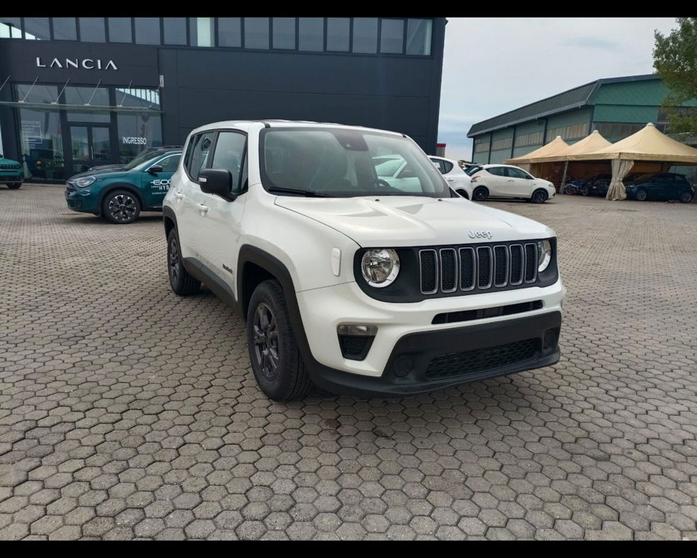 Jeep Renegade nuova a Lucca