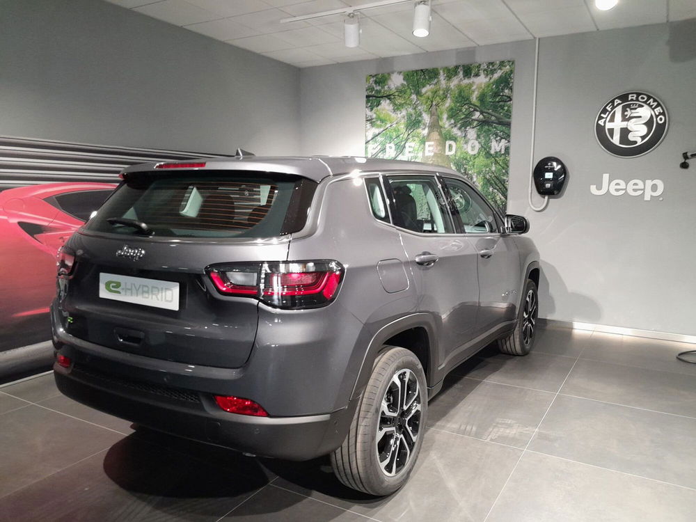 Jeep Compass nuova a Ancona (7)