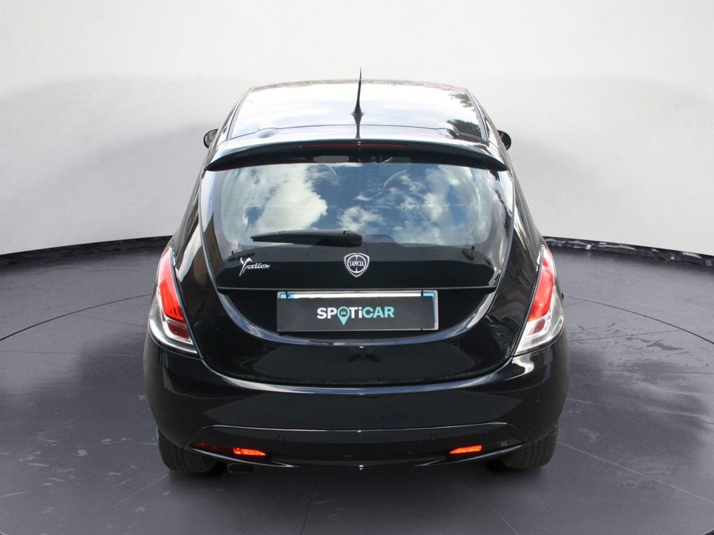 Lancia Ypsilon usata a Catania (4)