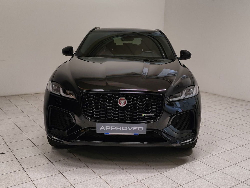 Jaguar F-Pace usata a Novara (8)