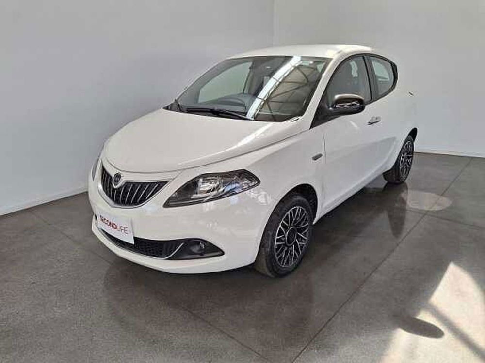 Lancia Ypsilon nuova a Chieti