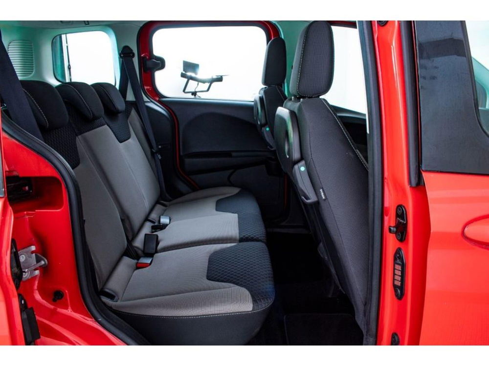 Ford Tourneo Courier usata a Novara (9)