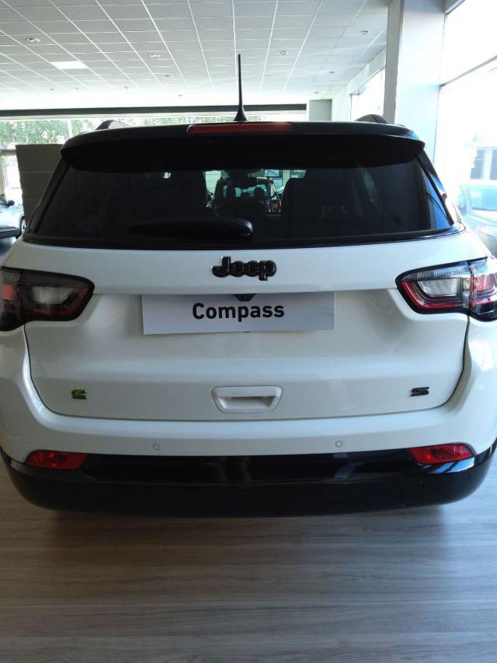 Jeep Compass nuova a Cuneo (4)