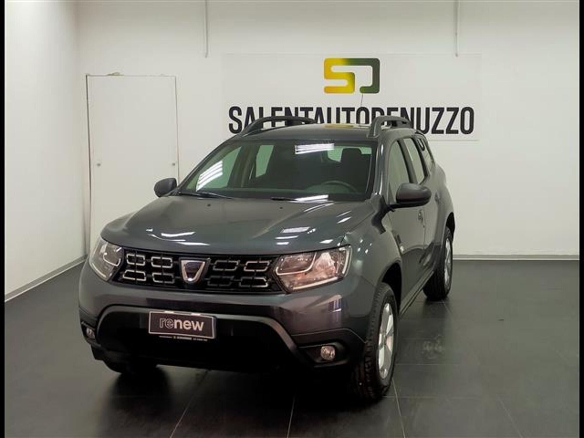 Dacia Duster 1.0 TCe 100 CV ECO-G 4x2 Comfort  del 2021 usata a Lecce