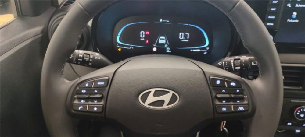 Hyundai i10 nuova a Bari (14)