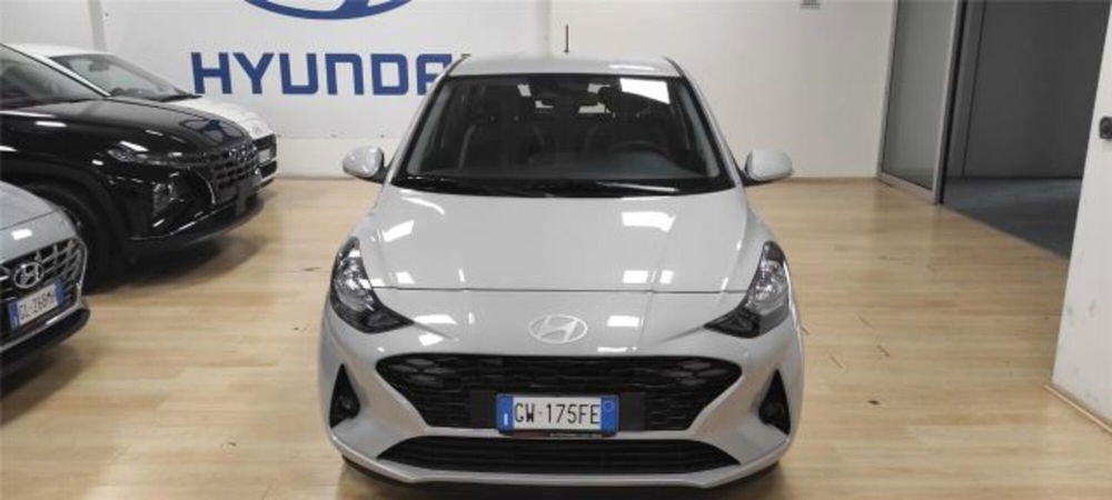 Hyundai i10 nuova a Bari (2)