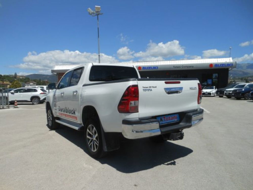 Toyota Hilux usata a L'Aquila (10)