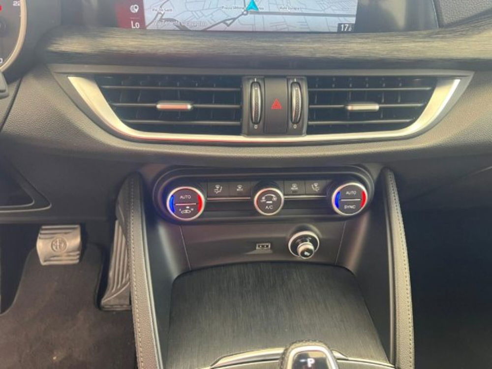 Alfa Romeo Stelvio usata a Trapani (12)