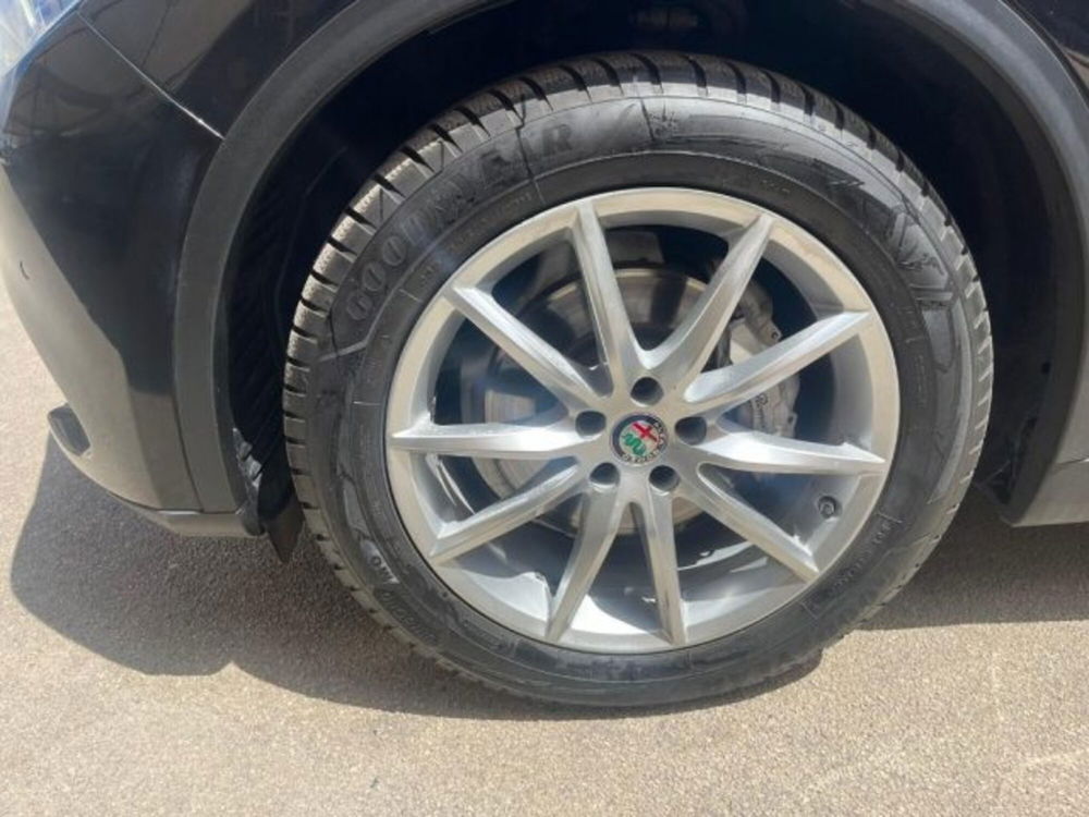 Alfa Romeo Stelvio usata a Trapani (3)