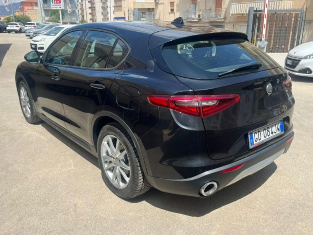 Alfa Romeo Stelvio usata a Trapani (4)