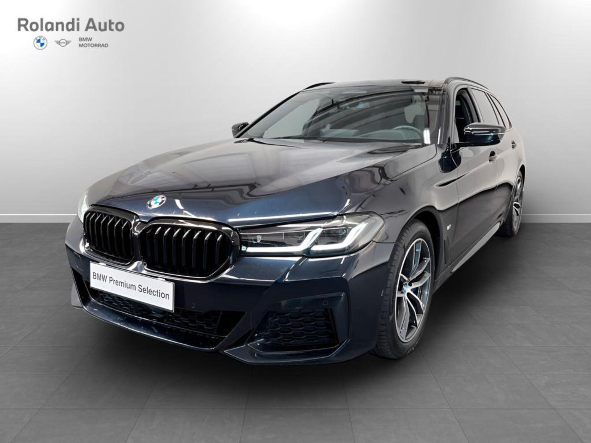 BMW Serie 5 Touring 520d 48V xDrive  Msport  del 2023 usata a Alessandria