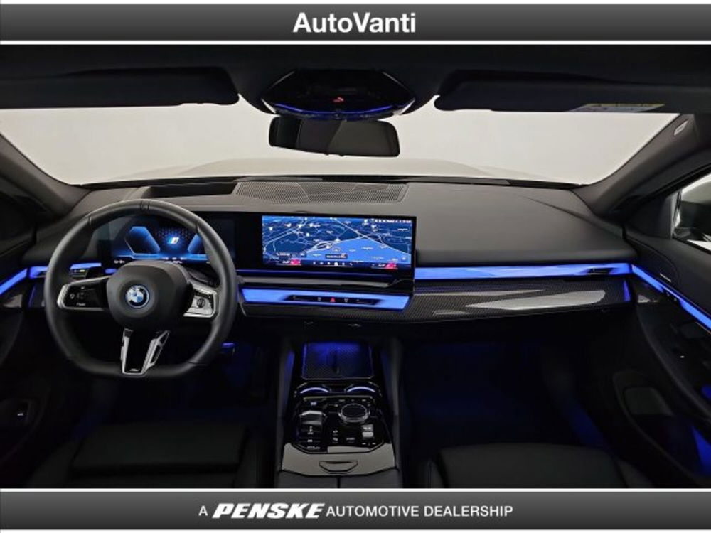 BMW i5 Touring usata a Bologna (9)