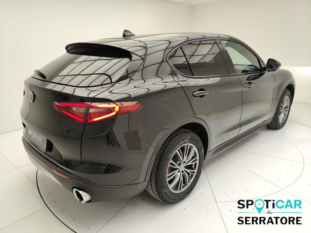 Alfa Romeo Stelvio usata a Como (5)