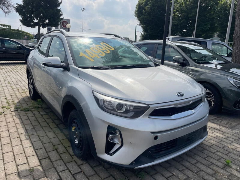 Kia Stonic 1.0 T-GDi 100 CV MHEV iMT Style  del 2021 usata a Sesto San Giovanni