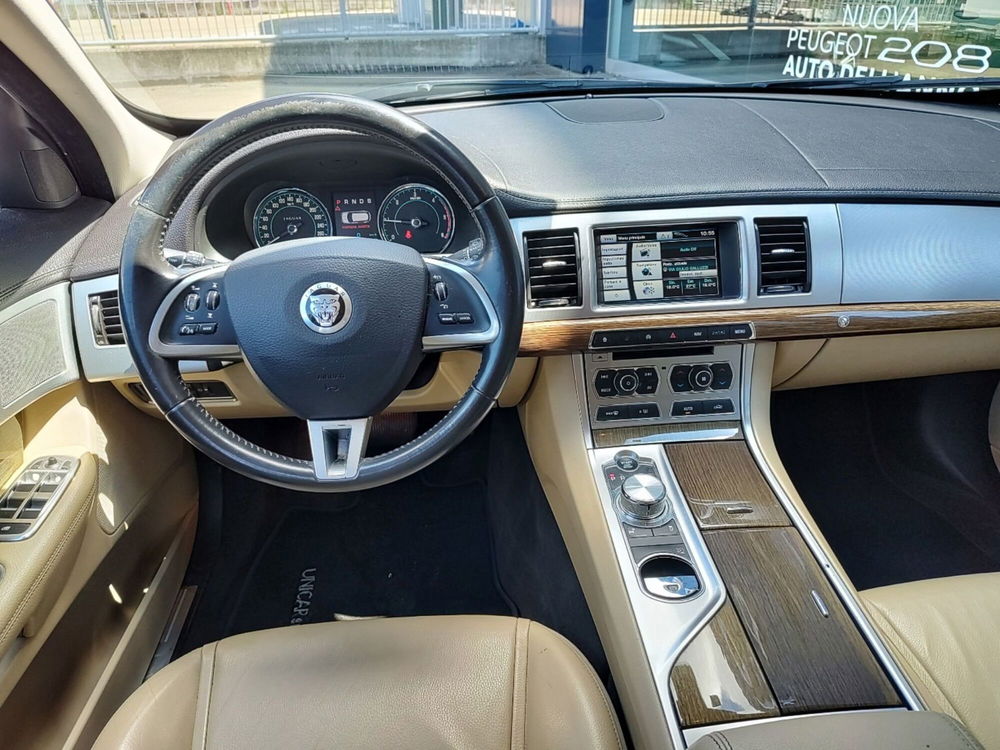 Jaguar XF Sportbrake usata a Cremona (10)